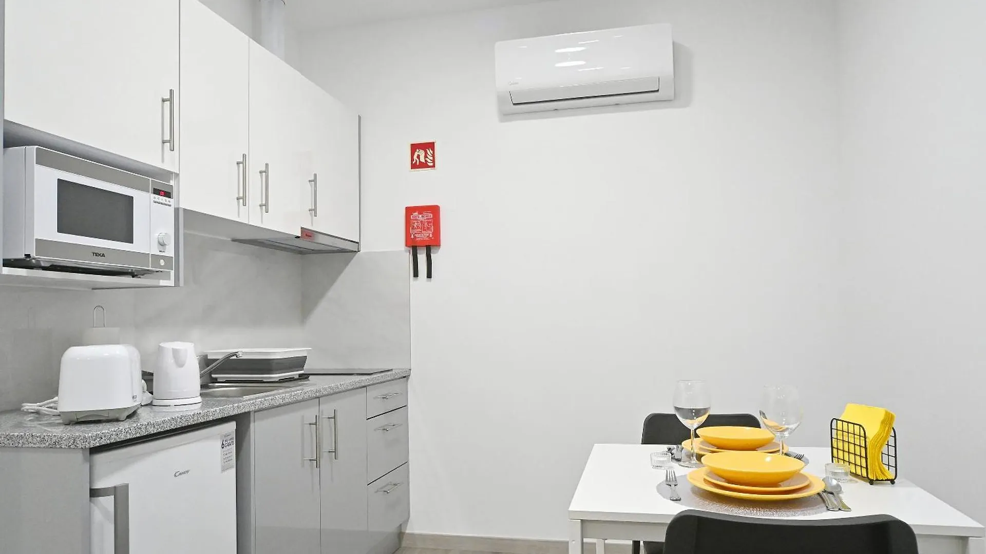 Right Place Lisbon Apartment